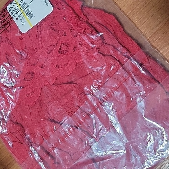 Free People Adella Cami in Red•M - Picture 12 of 12